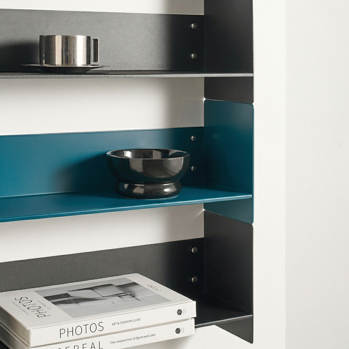 Veyra Ultra-Slim Metal Floating Shelves in Matte Black