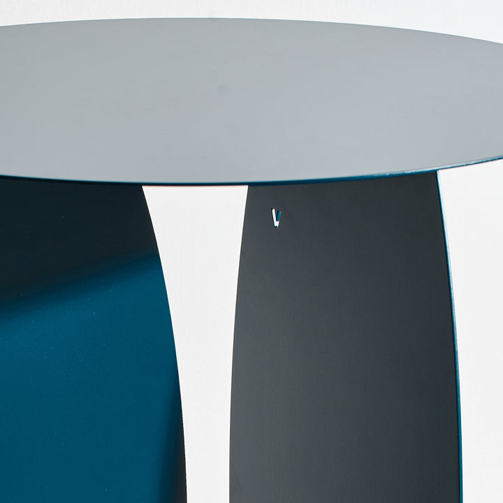 VEYRA Minimalist Metal Round End Table in Matte Blue, 16.5"x16.5"x18.5" for Living room, Bedroom